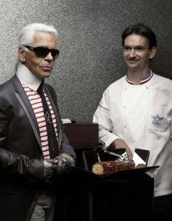 071106 renotre lagerfeld.jpg